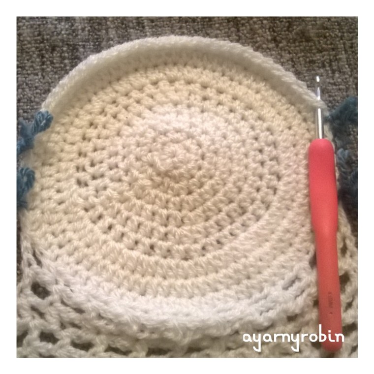 Grandma Florence tea cosy free pattern photo tutorial