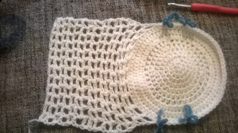 Grandma Florence Tea Cosy free pattern photo tutorial