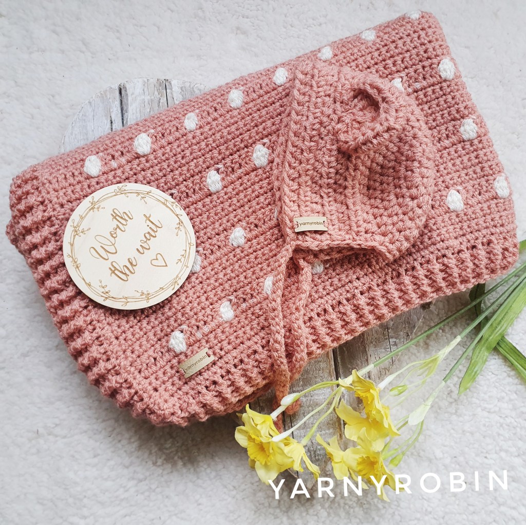 crochet blanket and bonnet set